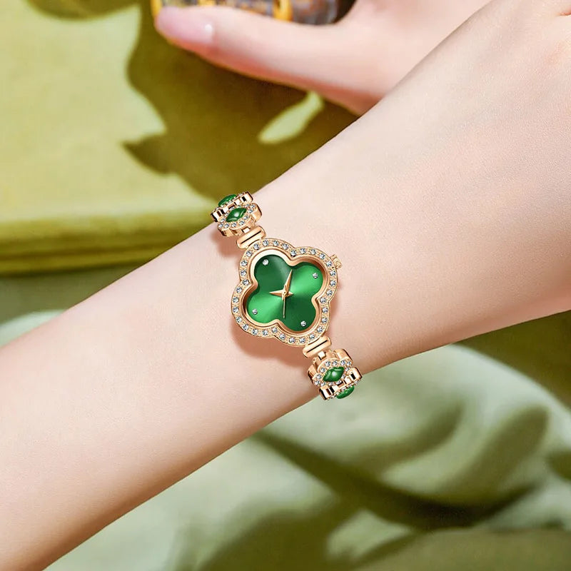 Reloj Elegante de Acero Dorado para Mujer