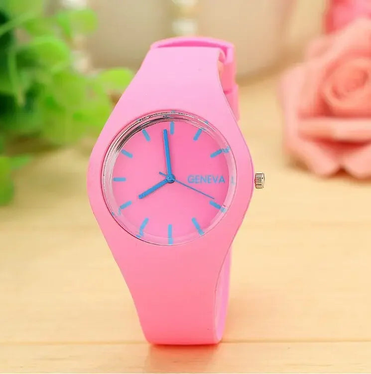 Reloj Casual de Cuarzo con Correa de Silicona