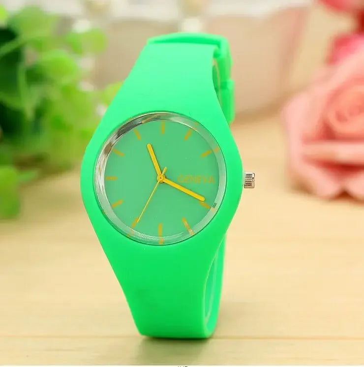 Reloj Casual de Cuarzo con Correa de Silicona