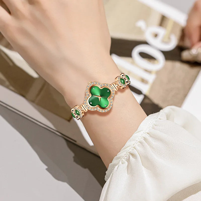 Reloj Elegante de Acero Dorado para Mujer