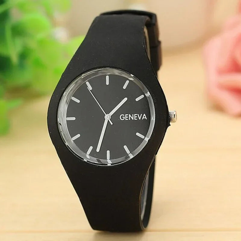Reloj Casual de Cuarzo con Correa de Silicona