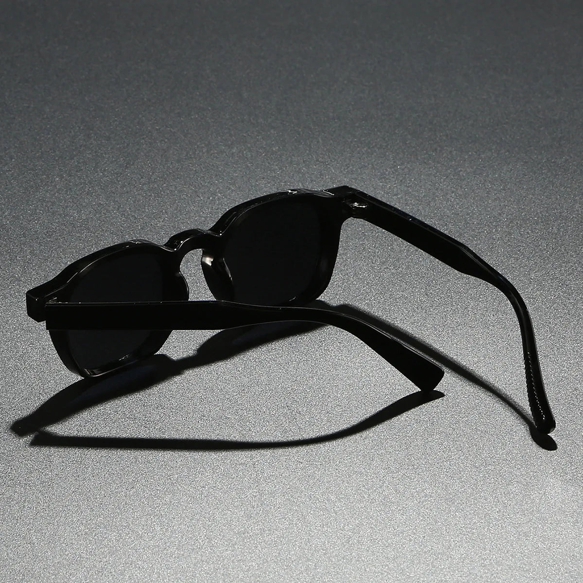 Gafas de Sol Polarizadas Cuadradas con Remaches